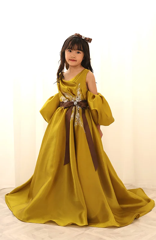 写真工房ぱれっと旭川サッポロファクトリー店の七五三衣装7歳女の子ドレス(06)