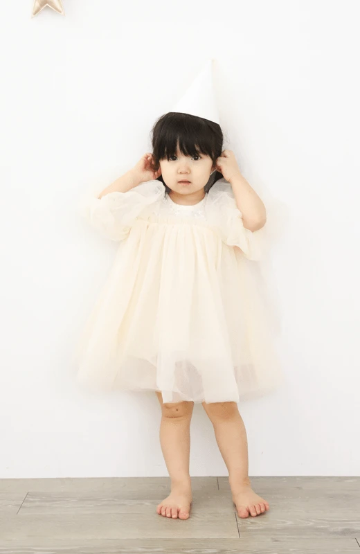 写真工房ぱれっと札幌西店の七五三衣装2歳女の子ドレス(1)