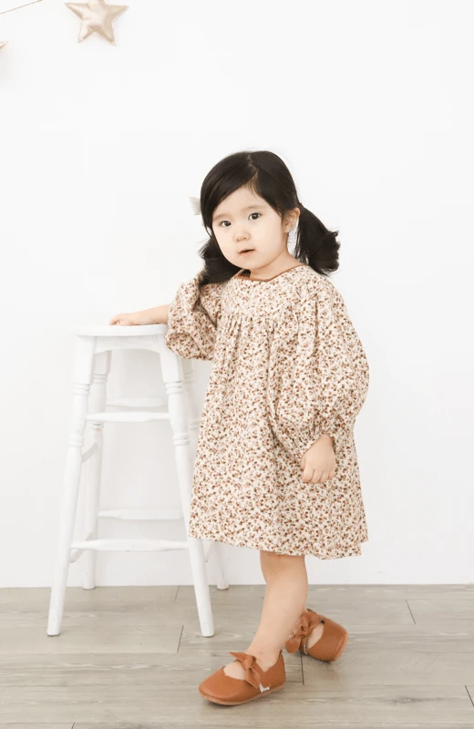 写真工房ぱれっと札幌西店の七五三衣装2歳女の子ドレス(9)