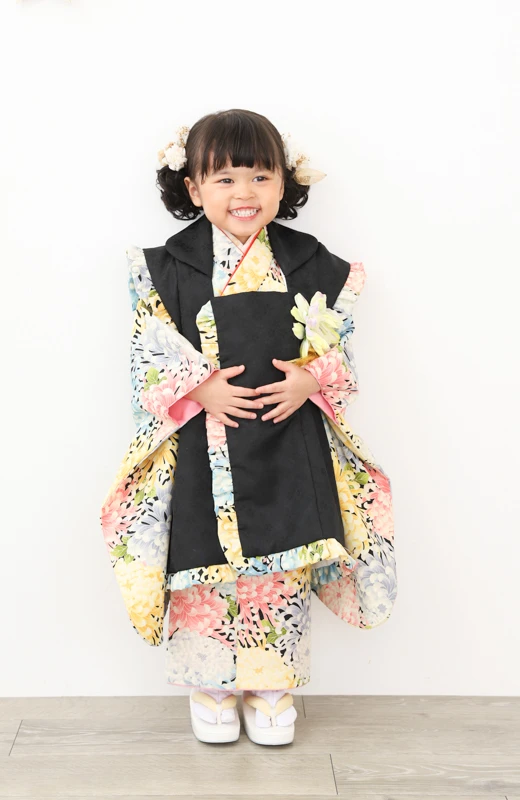 写真工房ぱれっと札幌西店の七五三衣装3歳女の子和装(08)