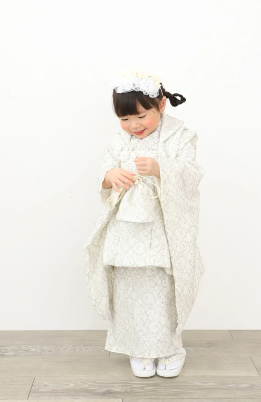 写真工房ぱれっと札幌西店の七五三衣装3歳女の子和装(18)