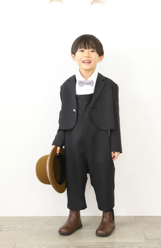 写真工房ぱれっと札幌西店の七五三衣装5歳男の子タキシード(1)