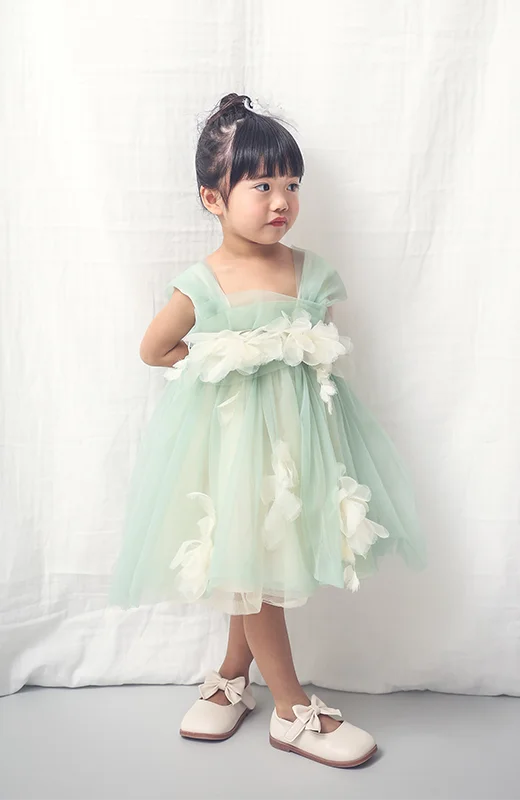 写真工房ぱれっと札幌西店の七五三3歳女の子ドレス(9)