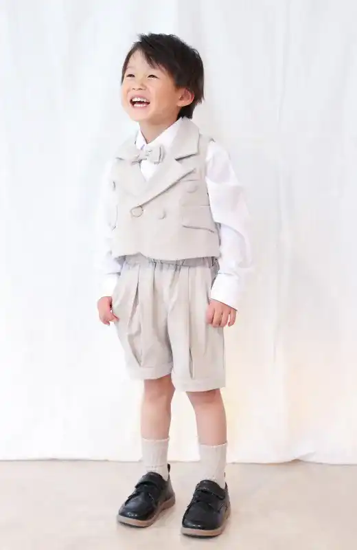 写真工房ぱれっと札幌西店の七五三3歳男の子タキシード(8)