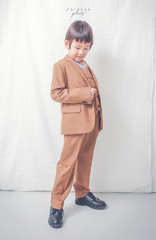 写真工房ぱれっと札幌西店の七五三5歳男の子タキシード(9)