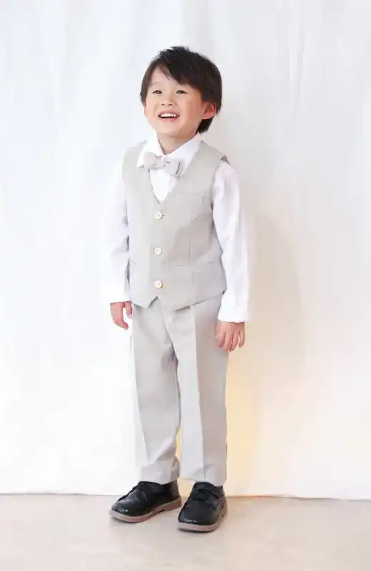 写真工房ぱれっと札幌西店の七五三5歳男の子タキシード(18)